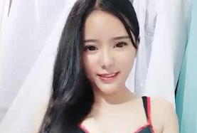 长发大奶妹子全裸道具自慰 脱光光椅子上自摸道具抽插自慰性感大屁股